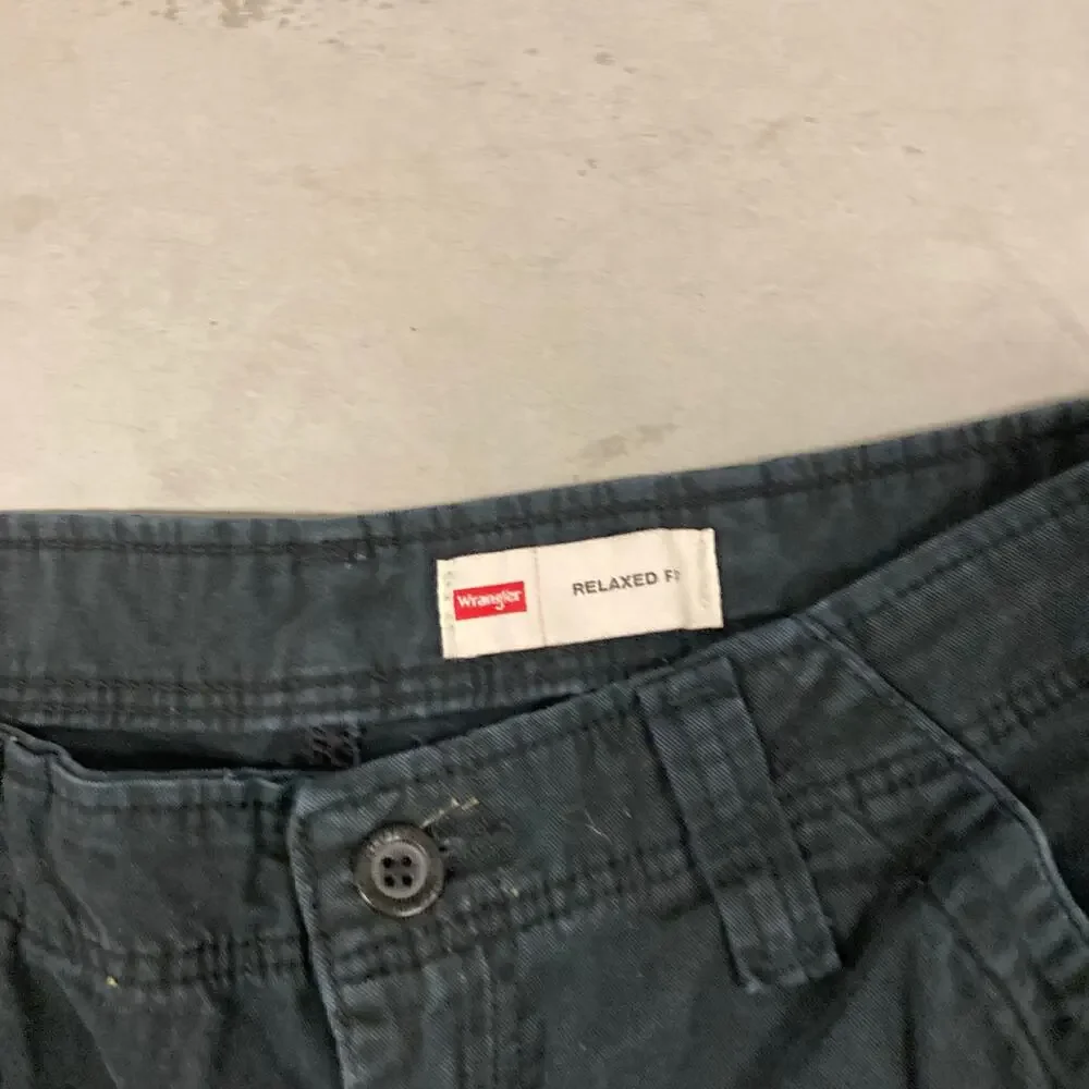 vintage relaxed wrangler cargo pants 30x32